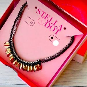 Stella & Dot Mini Pegasus necklace